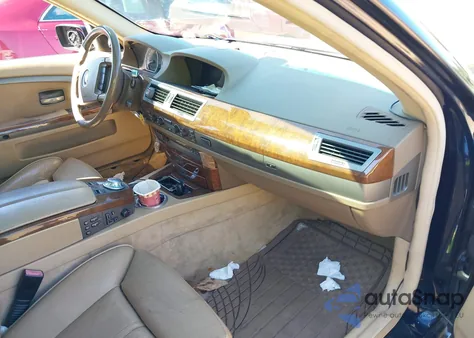 2004 BMW 745Li z USA, uszkodzony, nr VIN WBAGN63564DS54706